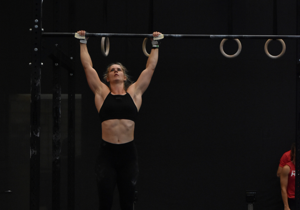 Coach Vicky Chest to bar